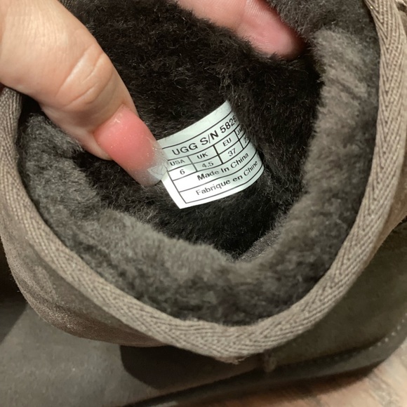 UGG Boots 100% Authentic.♥️SOLD♥️ - Picture 5 of 7